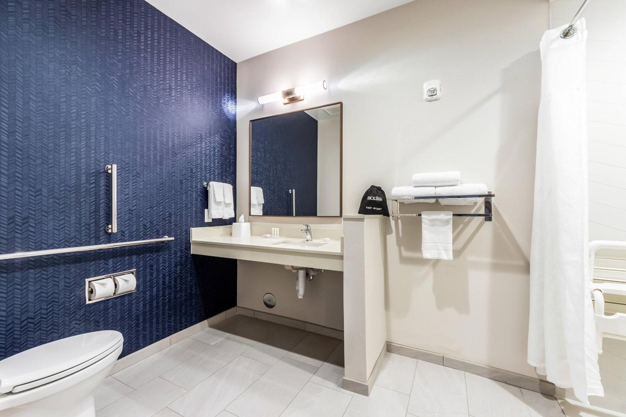 Fairfield Inn & Suites By Marriott Dallas Plano/Frisco Exterior photo