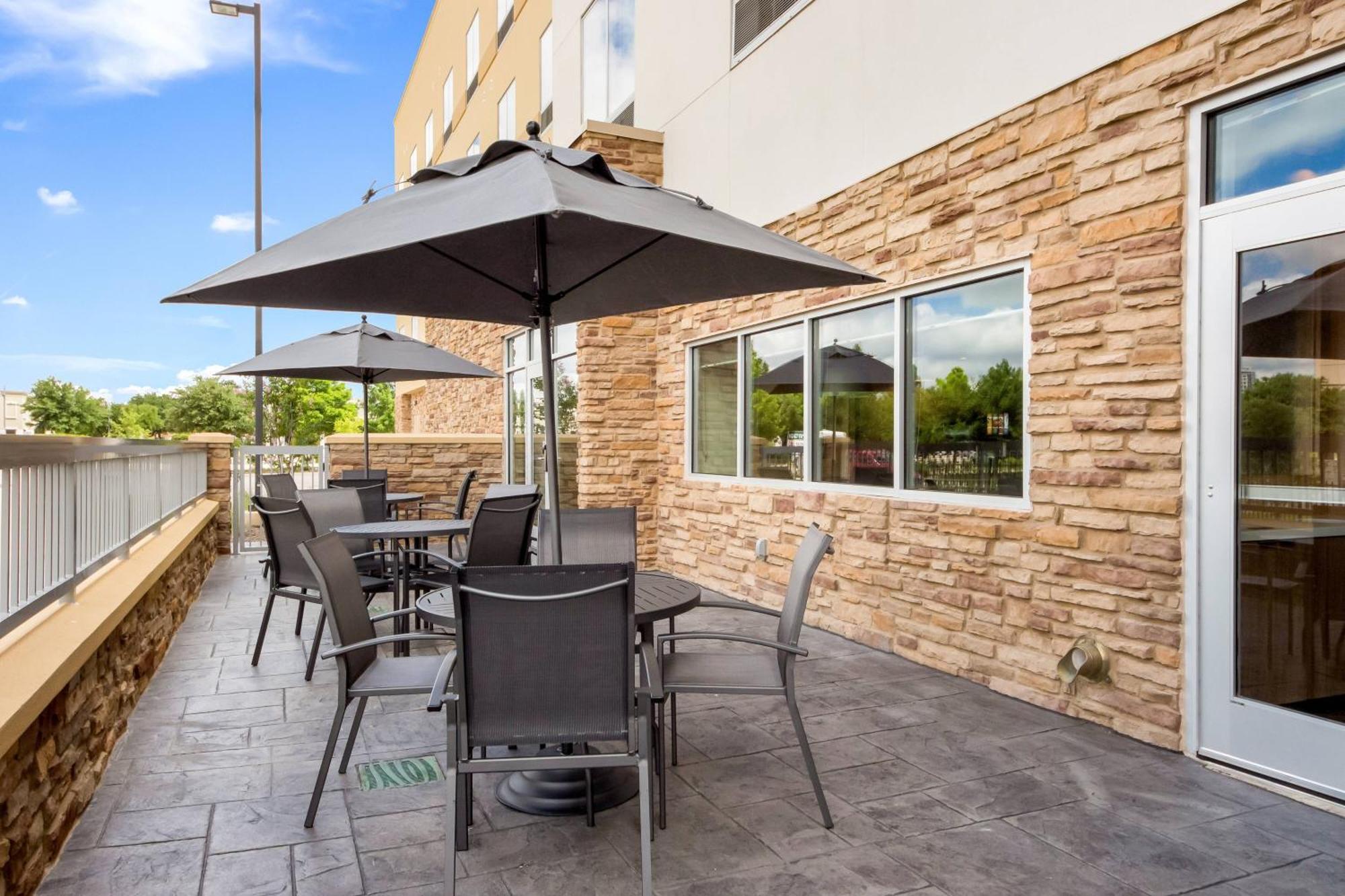 Fairfield Inn & Suites By Marriott Dallas Plano/Frisco Exterior photo